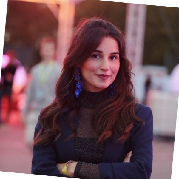  Sara Ekinci