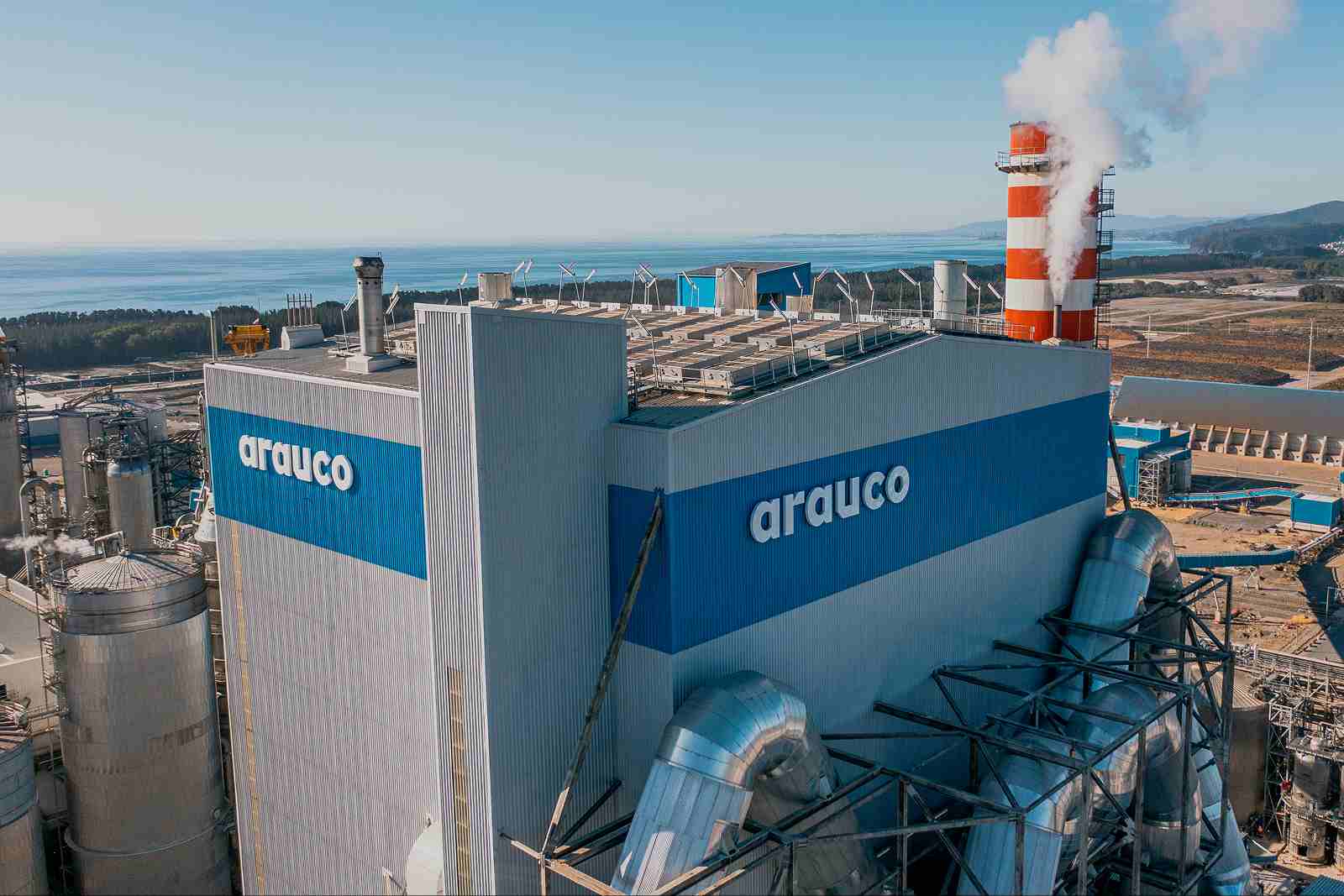 Vista exterior de la oficina de Arauco