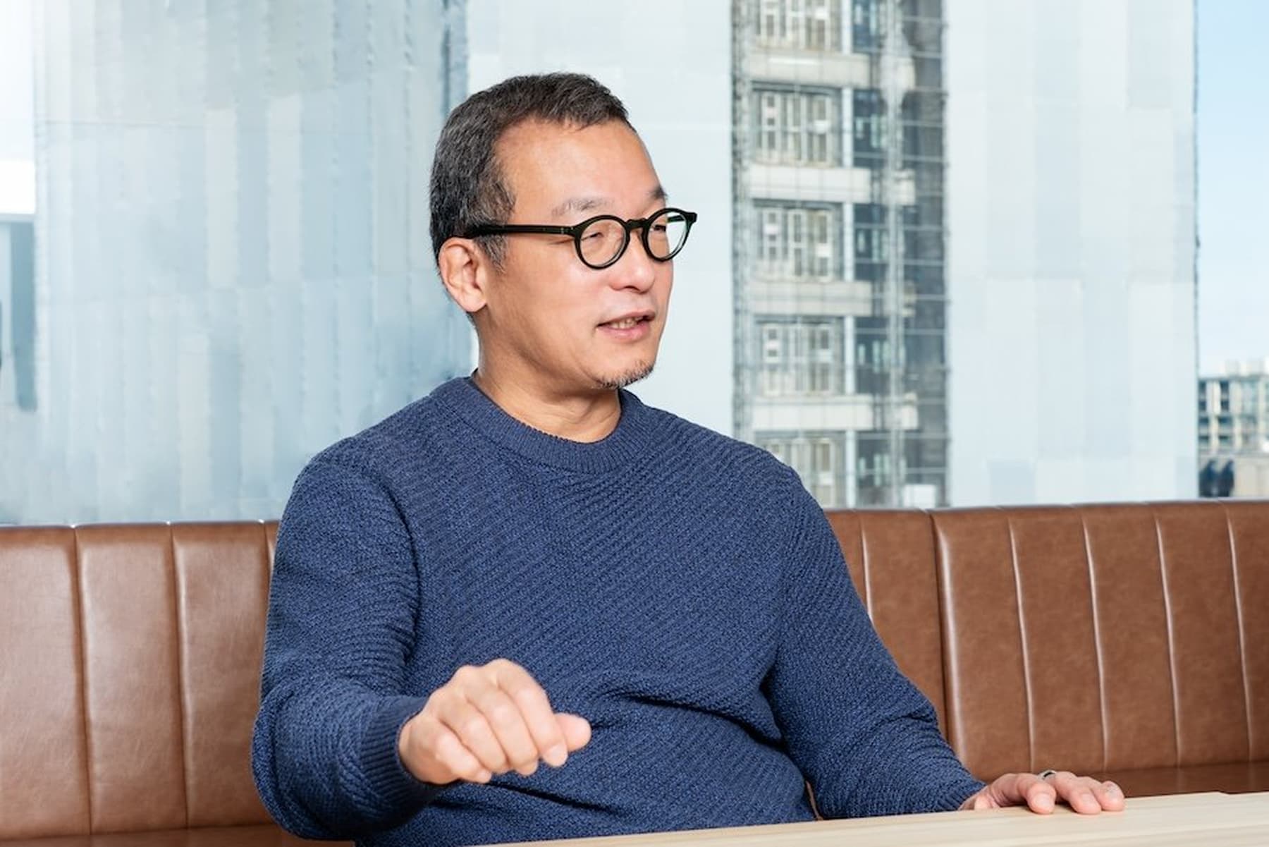 橋口 寛 氏