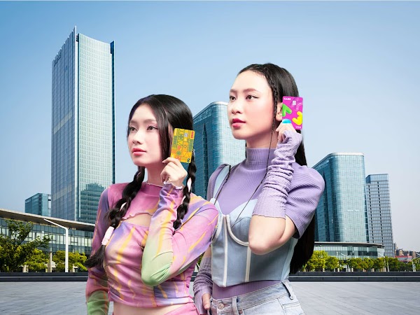 Two women holding Cake Digital card