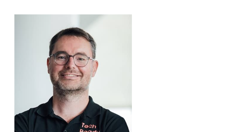 Julien Landuré headshot
