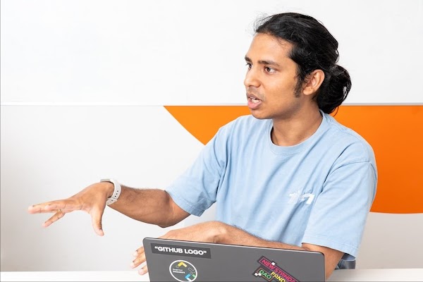 サハ シュバム 氏