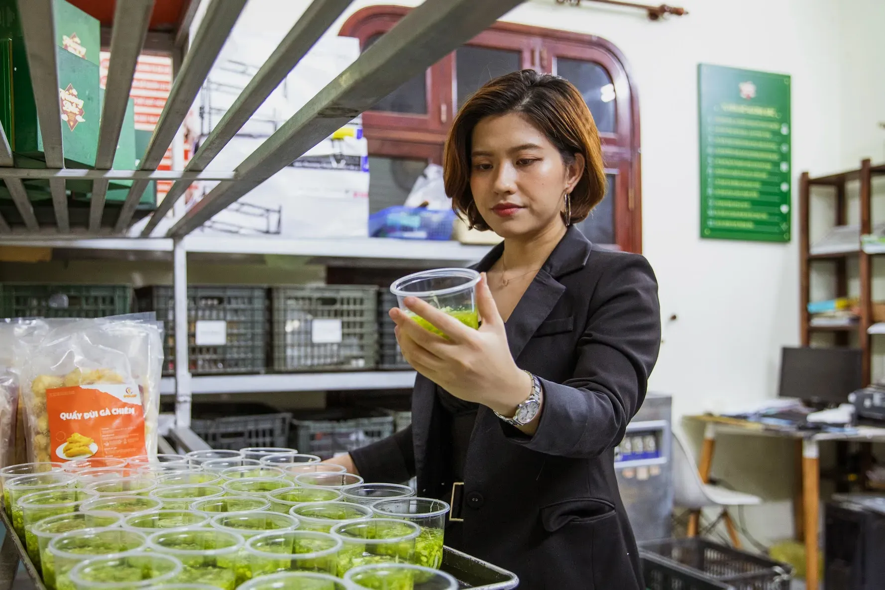 apac-article-vn-taking-traditional-food-biz-online-body