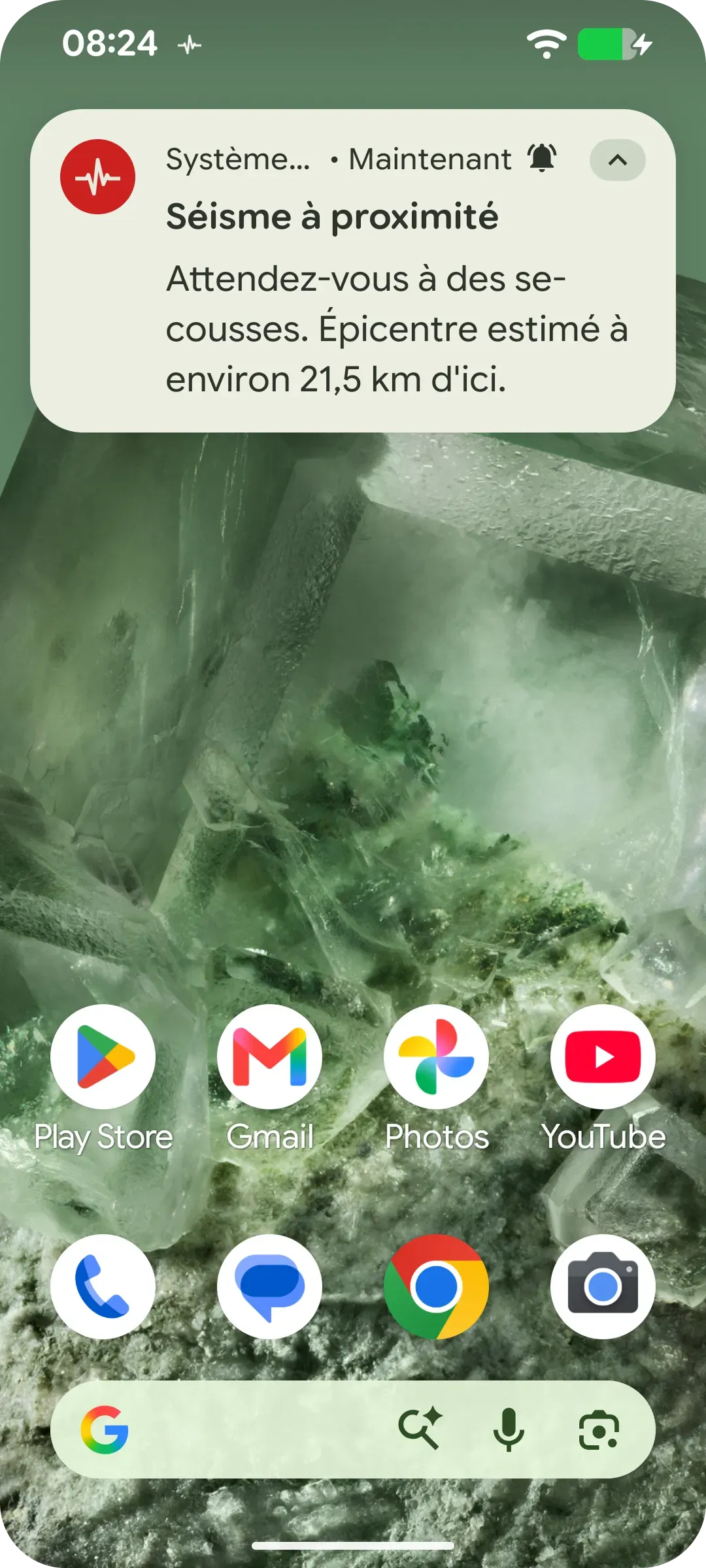 Interface utilisateur d'un téléphone qui affiche une notification de séisme à proximité | Alerte pour avertir