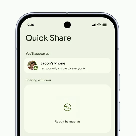 Một đoạn video ngắn ghi lại hình ảnh một chiếc điện thoại Android đang ở chế độ Nhận của tính năng Chia sẻ nhanh.
