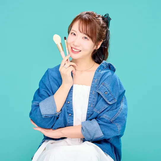 1x1-website-コスメヲタちゃんねるサラ-1.webp