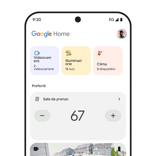 Immagine dello schermo di uno smartphone con Google Home aperto, che mostra una dashboard con il riepilogo delle informazioni su videocamere di sicurezza, illuminazione e climatizzatore. 