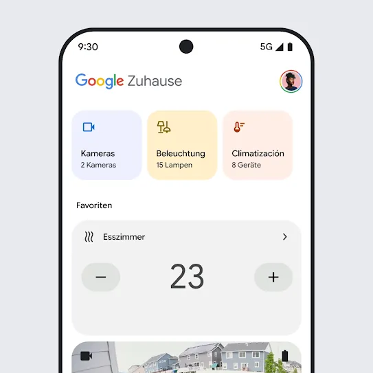 Imagen de la pantalla de un smartphone con Google Home abierto, donde se muestra un panel de control con información resumida sobre cámaras de seguridad, iluminación y climatización. 