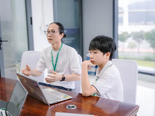 ai-solutions-lab-asl-03262-1.webp
