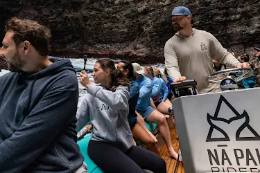 na-pali-riders-image-hr.webp