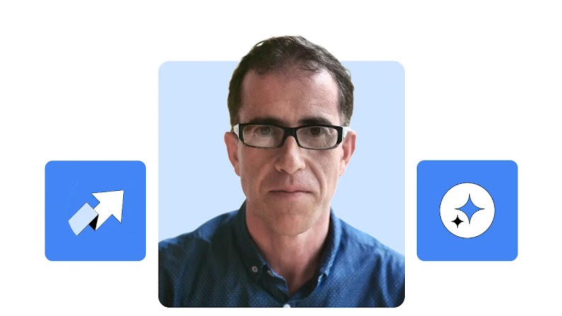 Primer plano de Josep Hernández, vicepresidente de Media de PepsiCo Europa, Oriente Medio y África, con pelo oscuro, camisa azul y gafas negras. A ambos lados, se ven una flecha hacia arriba y el logotipo de Gemini en recuadros azules.