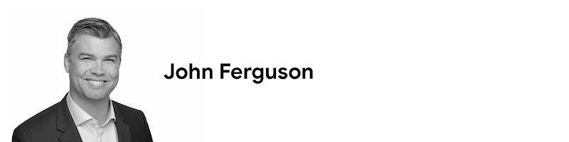 Retrato en blanco y negro de John Ferguson, director de Investigaciones de globalización moderna de Economist Impact.