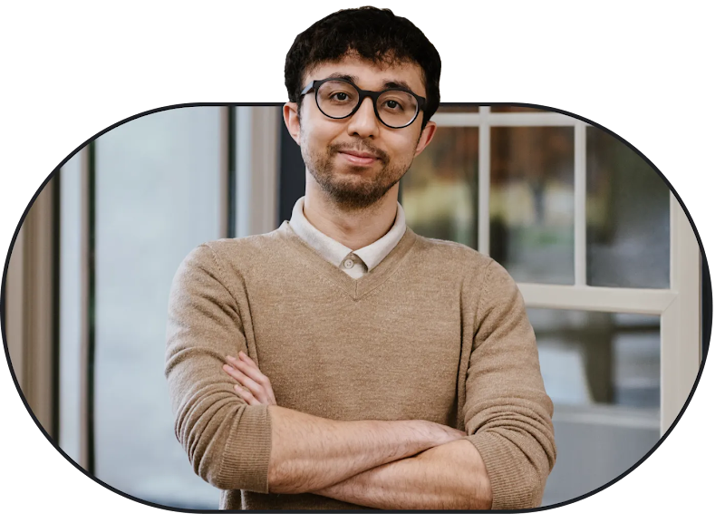 Portrait of Kevin Le.