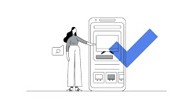 Una mujer de pelo largo y negro con pantalón está de pie junto a un smatphone grande, donde se ven distintas ventanas con monitores y un gran check azul.