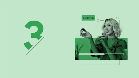 Bir reklamda, omuz hizasında sarı saçlı ve burnunda piercing bulunan bir kişi, parfüm test ederken gösteriliyor.