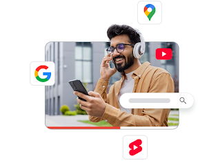 Egy fejhallgató videóhirdetése különböző Google-termékek ikonjaival körülvéve, amelyek a Teljesítménymaximalizálás elérését szemléltetik