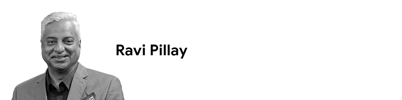 Retrato en blanco y negro de Ravi Pillay, docente del Gordon Institute of Business Science de la Universidad de Pretoria.