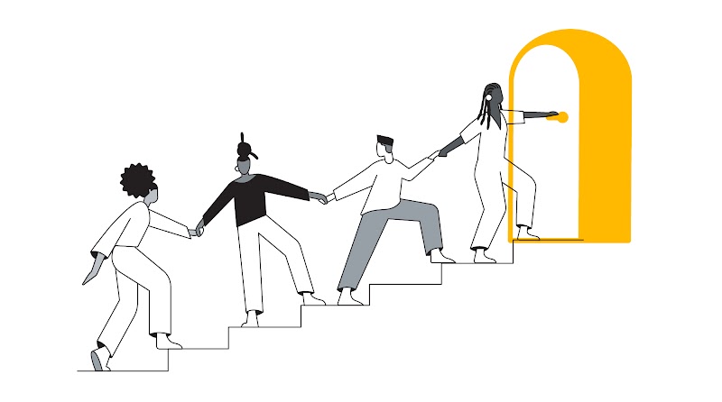 Quatro pessoas negras, de diferentes tons de pele, estão de mãos dadas, subindo juntas uma escada. Cada uma delas está em um degrau. No topo da escada há uma porta, que é aberta pela pessoa que lidera o grupo.