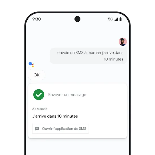 Image d'un écran de smartphone avec l'Assistant Google ouvert, affichant une interaction vocale pour envoyer un message à un membre de la famille.