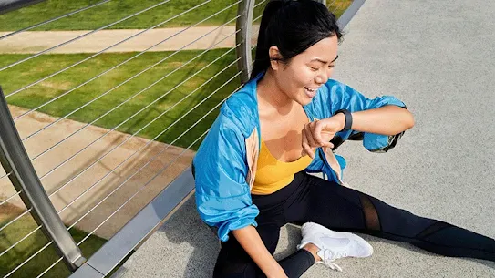 Smartwatch health and fitness features with your Wear OS watch.