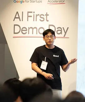 Individual presenting at the First Demo Day event.