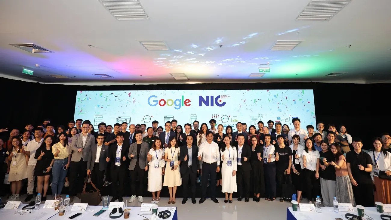 vn-rise-together-with-google-ai-1.webp