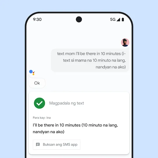Visual ng screen ng smartphone na nakabukas ang Google Assistant, na nagpapakita ng pakikipag-interact gamit ang boses para makapagpadala ng text sa isang miyembro ng pamilya.