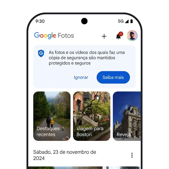 Imagem do ecrã de um smartphone com o Google Fotos aberto, a apresentar a mensagem de segurança "As fotos e os vídeos dos quais faz uma cópia de segurança estão protegidos e seguros" com um link para saber mais.