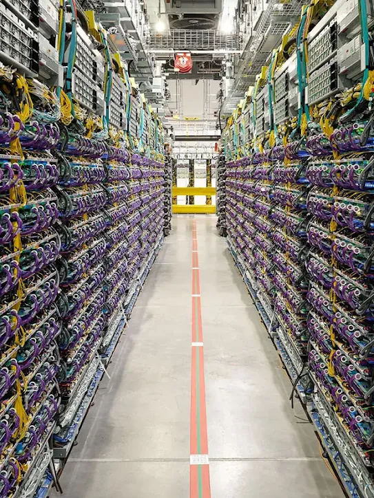 server-aisle-new-albany.webp