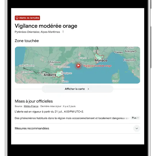 Écran de smartphone qui affiche une alerte publique Google concernant un avertissement d'orage violent en Floride. L'interface inclut une carte qui met en évidence la zone concernée autour de Panama City, un bouton "Afficher la carte" et un texte officiel du National Weather Service indiquant que l'alerte reste en vigueur jusqu'à 13h CDT.