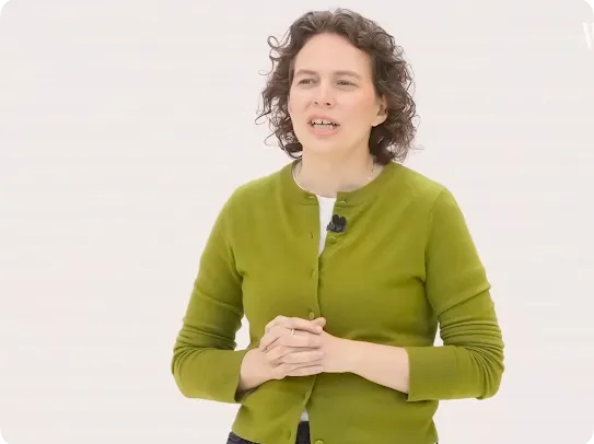 Photo of Liz Reid speaking