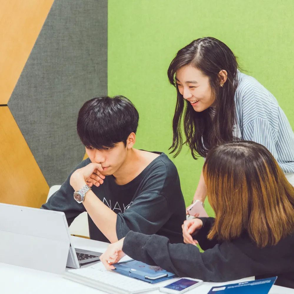 Members of startups discussing among each other.